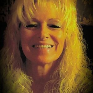 Meet your Posher, Debra